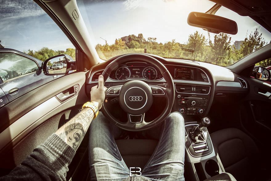 Çılgın fotoğrafçı, kullandığı tüm otomobilleri fotoğrafladı