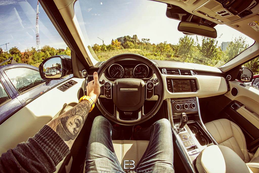 Çılgın fotoğrafçı, kullandığı tüm otomobilleri fotoğrafladı