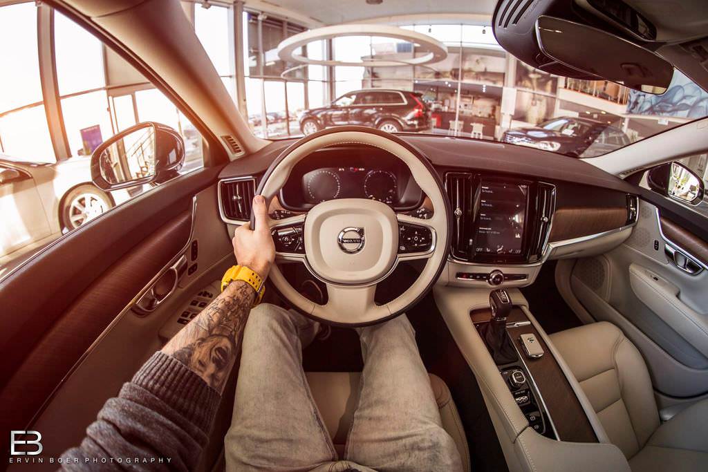 Çılgın fotoğrafçı, kullandığı tüm otomobilleri fotoğrafladı