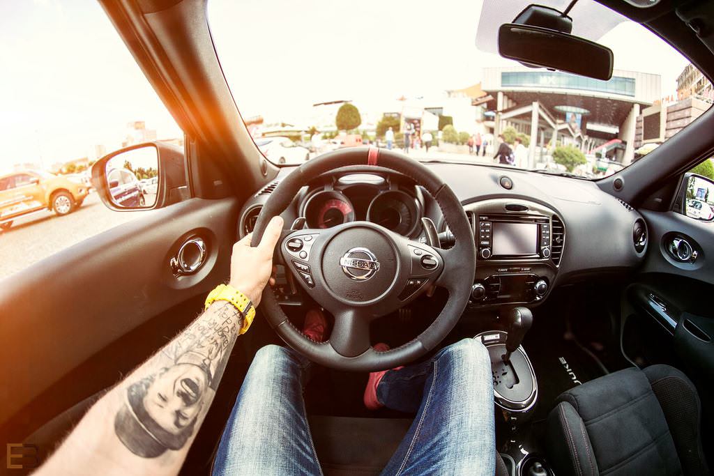 Çılgın fotoğrafçı, kullandığı tüm otomobilleri fotoğrafladı