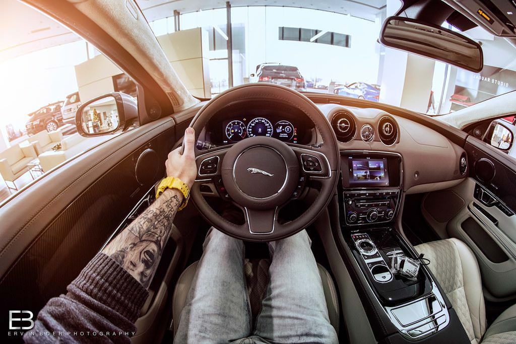 Çılgın fotoğrafçı, kullandığı tüm otomobilleri fotoğrafladı