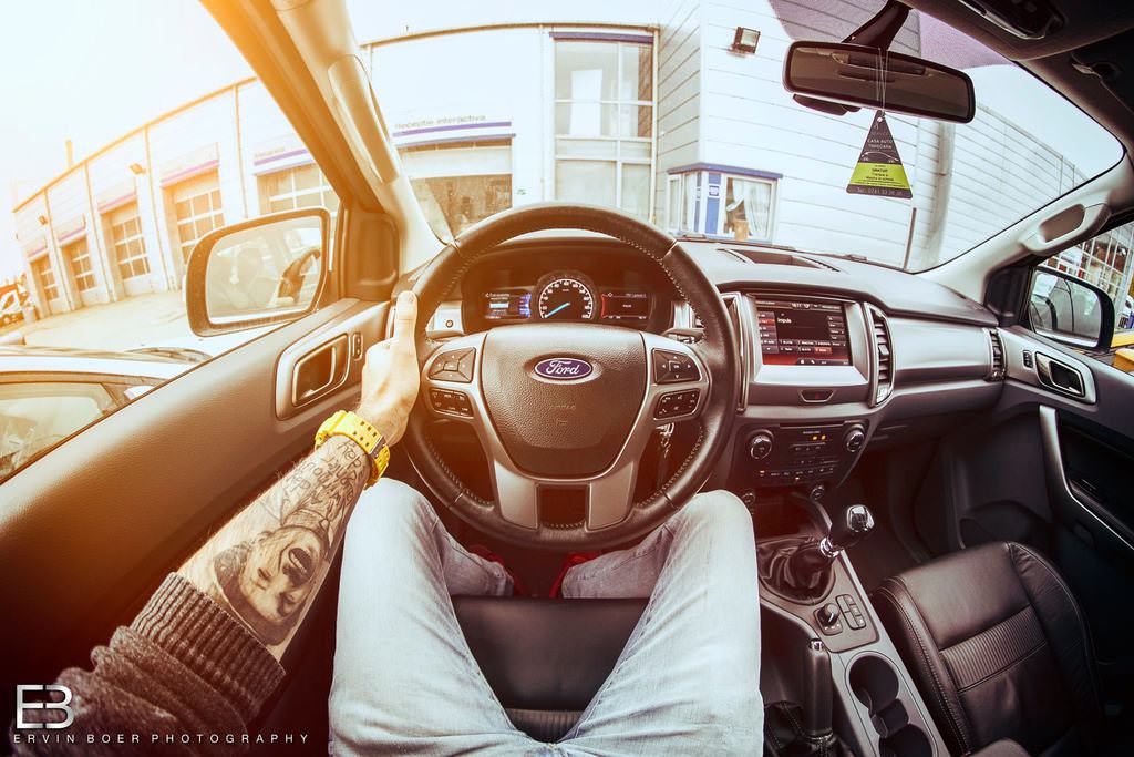 Çılgın fotoğrafçı, kullandığı tüm otomobilleri fotoğrafladı