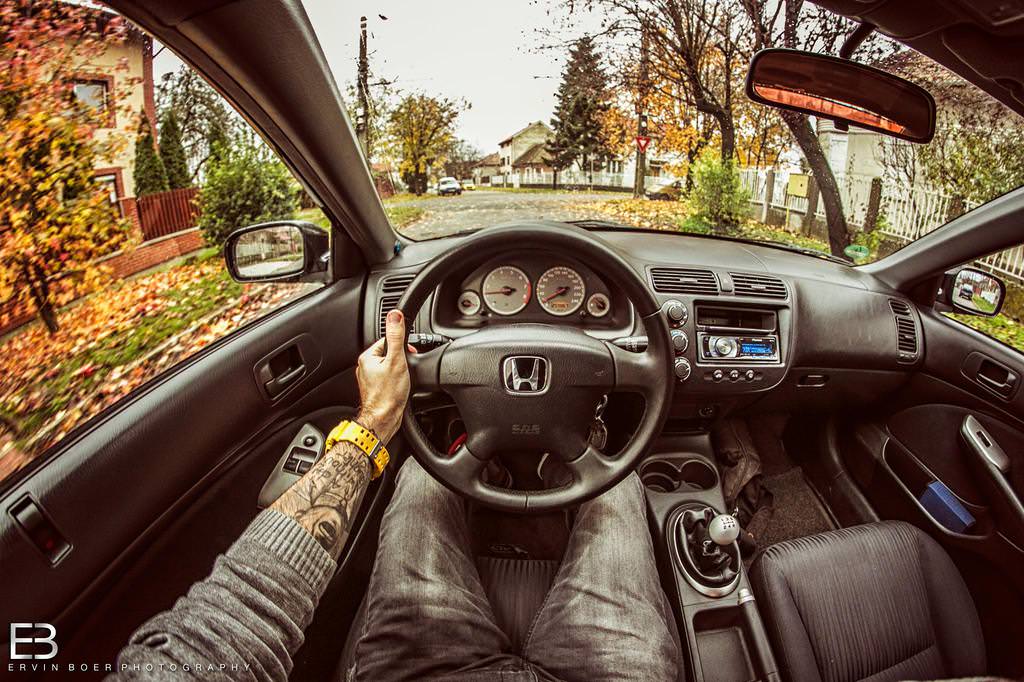 Çılgın fotoğrafçı, kullandığı tüm otomobilleri fotoğrafladı