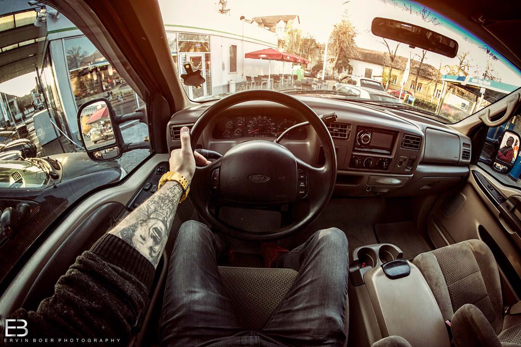 Çılgın fotoğrafçı, kullandığı tüm otomobilleri fotoğrafladı