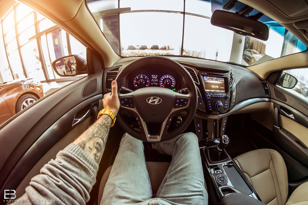 Çılgın fotoğrafçı, kullandığı tüm otomobilleri fotoğrafladı