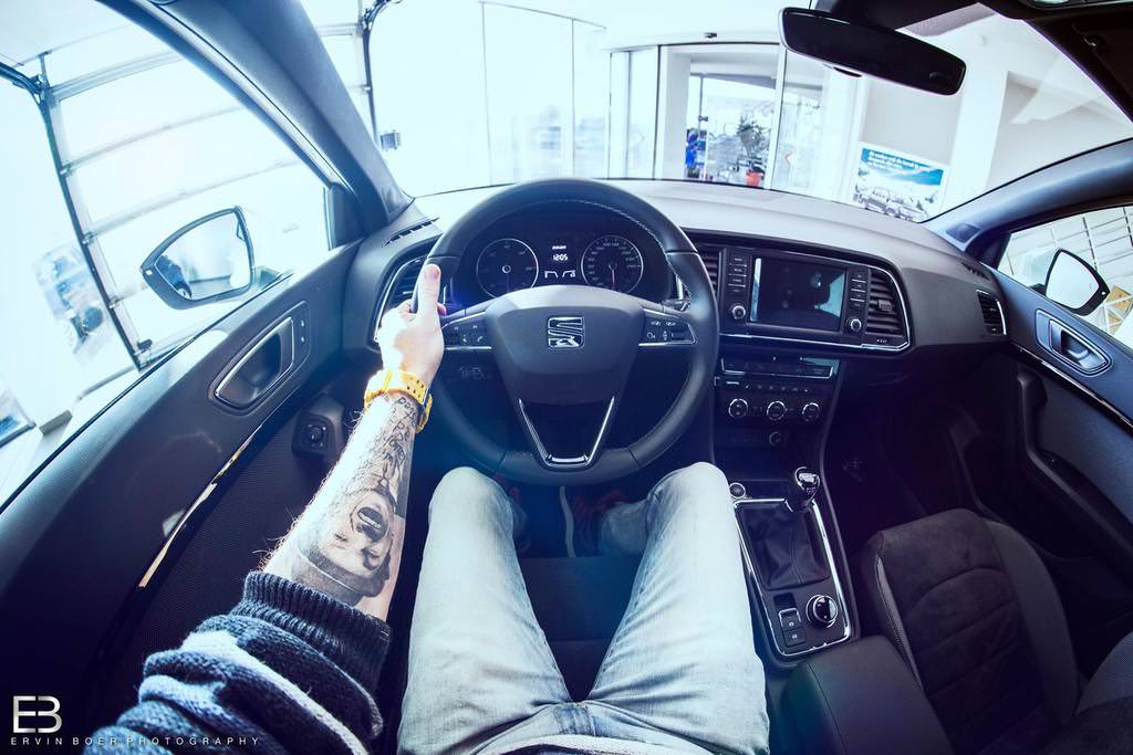 Çılgın fotoğrafçı, kullandığı tüm otomobilleri fotoğrafladı