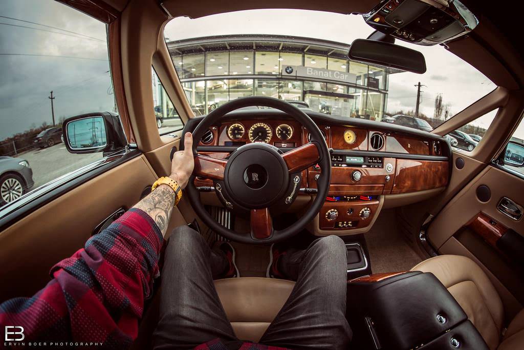 Çılgın fotoğrafçı, kullandığı tüm otomobilleri fotoğrafladı