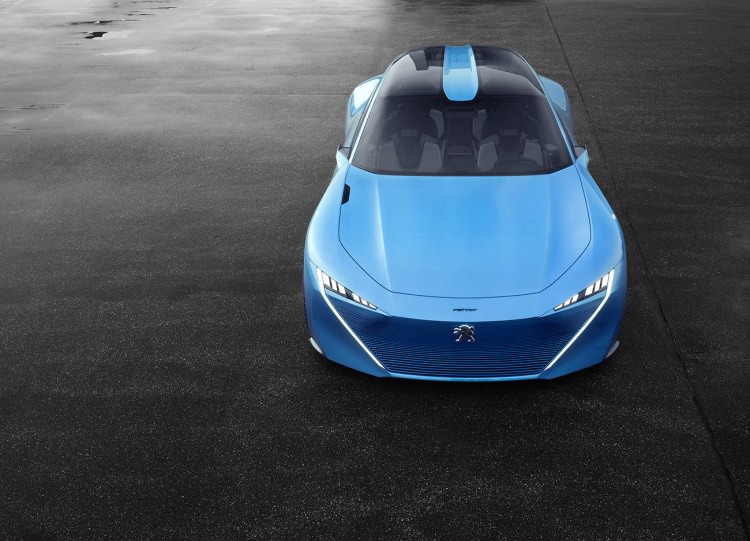 Yepyeni bir konsept: Peugeot Instinct