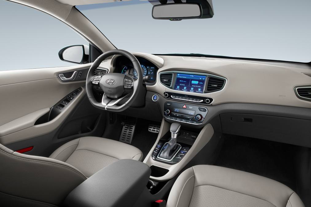 2017 Hyundai FE Concept