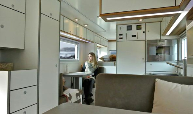 Dışı zırhlı kamyon içi rezidans 