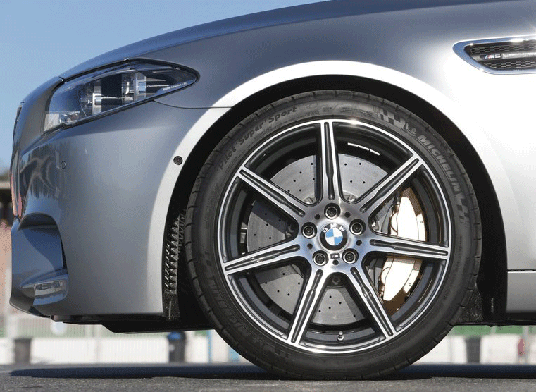 BMW M5 (F10)