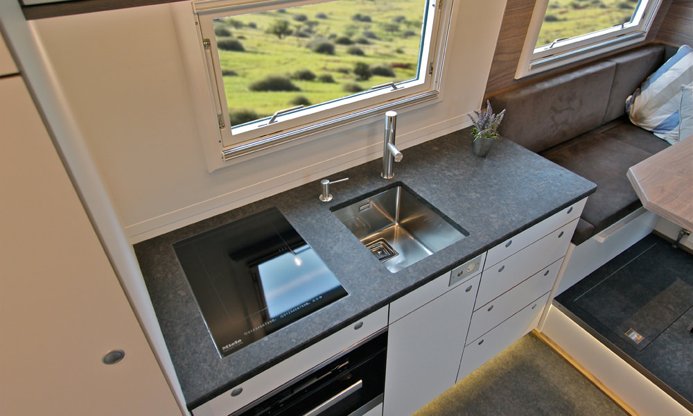 Dışı zırhlı kamyon içi rezidans 