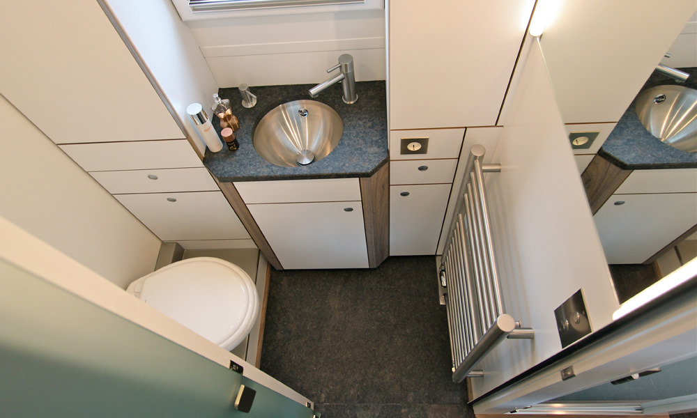 Dışı zırhlı kamyon içi rezidans 