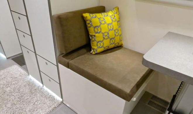 Dışı zırhlı kamyon içi rezidans 