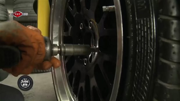 Fransız otomobilini İtalyan’a dönüştürdüler