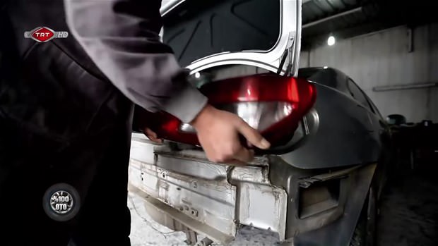 Fransız otomobilini İtalyan’a dönüştürdüler