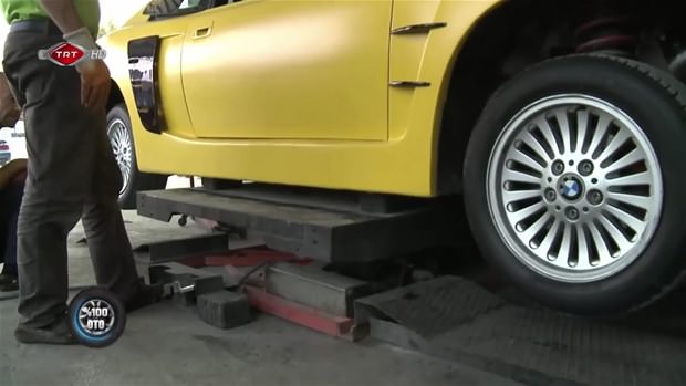 Fransız otomobilini İtalyan’a dönüştürdüler