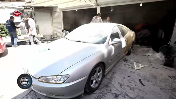 Fransız otomobilini İtalyan’a dönüştürdüler