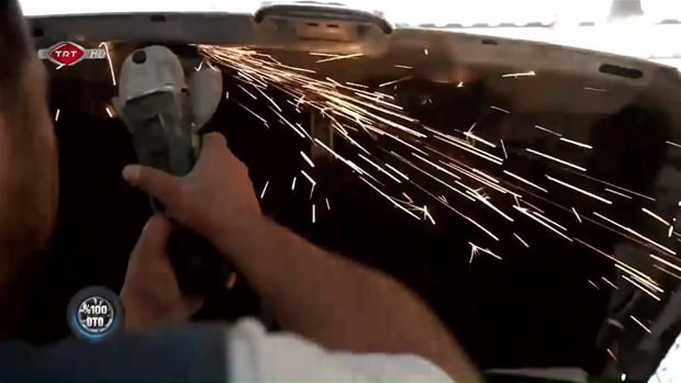 Fransız otomobilini İtalyan’a dönüştürdüler