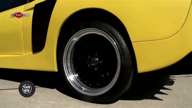 Fransız otomobilini İtalyan’a dönüştürdüler