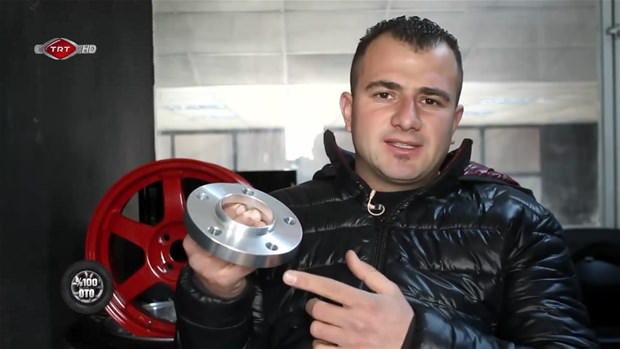 Fransız otomobilini İtalyan’a dönüştürdüler