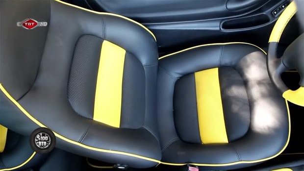 Fransız otomobilini İtalyan’a dönüştürdüler