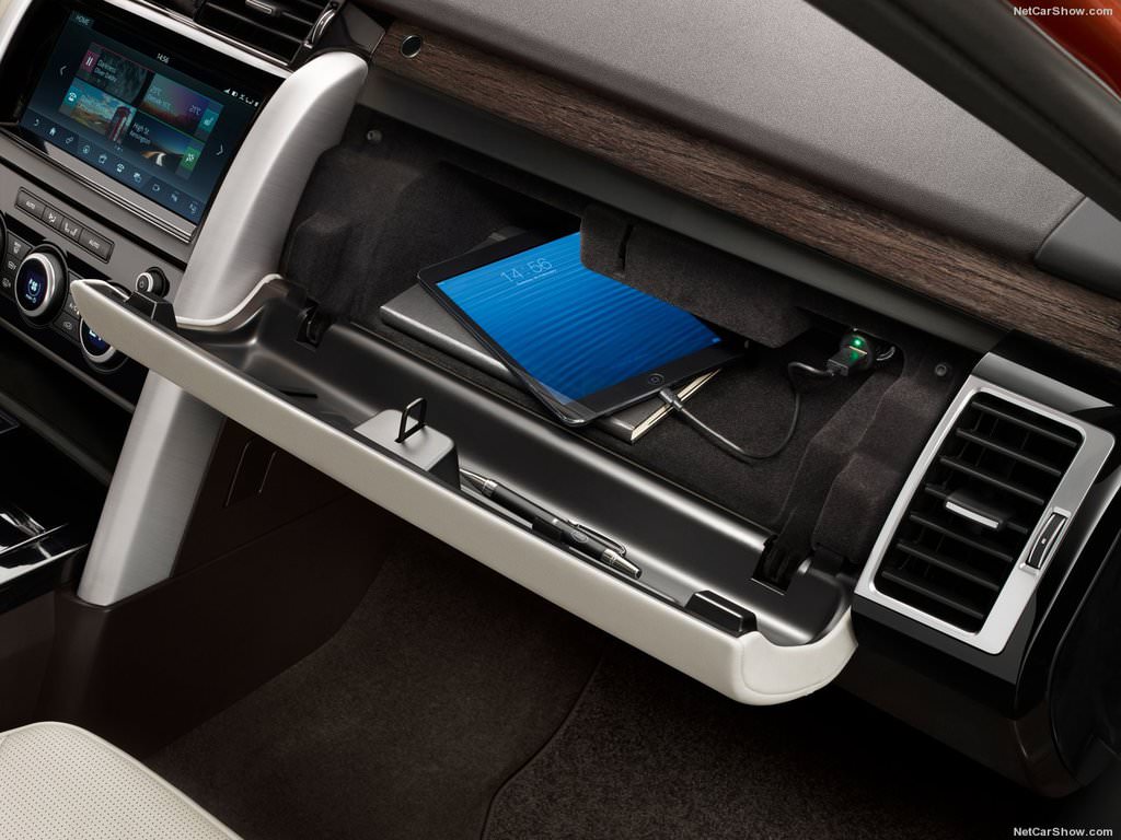 Yeni Land Rover Discovery Türkiye’de satışa sunuldu