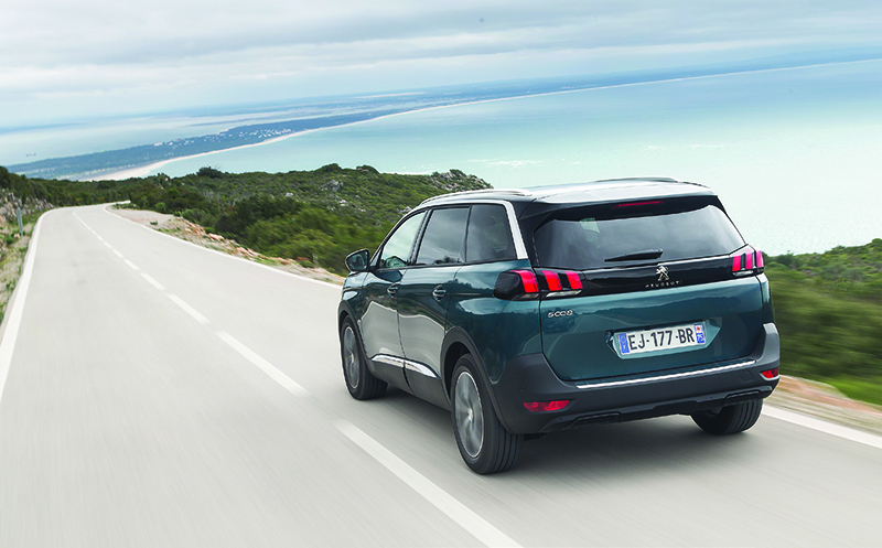 Sürüş izlenimi · Peugeot 5008