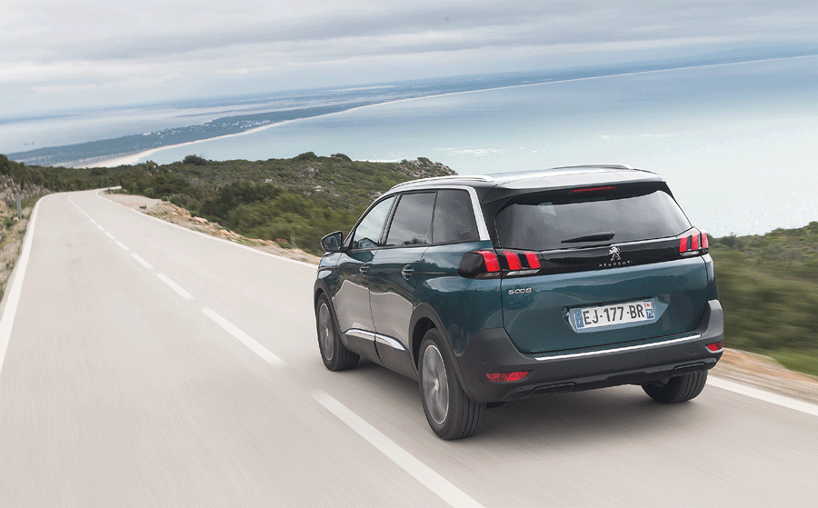SÜRÜŞ İZLENİMİ · Peugeot 5008
