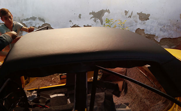 1977 model efsane Anadol'u sıfırdan topladı