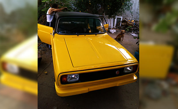 1977 model efsane Anadol'u sıfırdan topladı