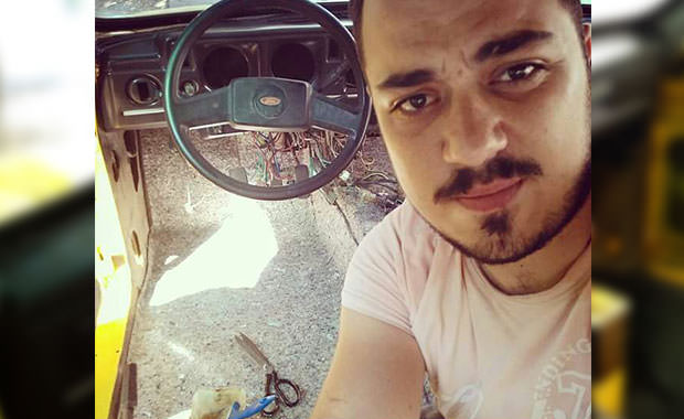 1977 model efsane Anadol'u sıfırdan topladı