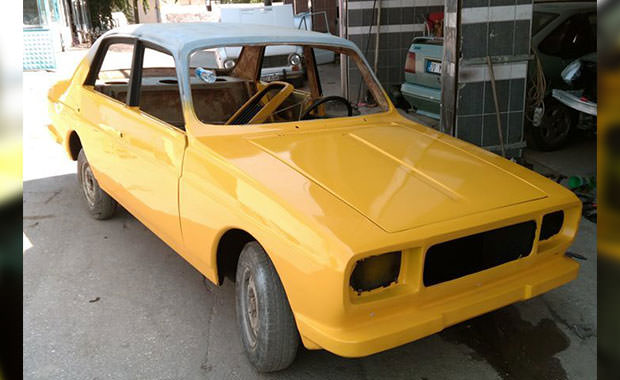1977 model efsane Anadol'u sıfırdan topladı