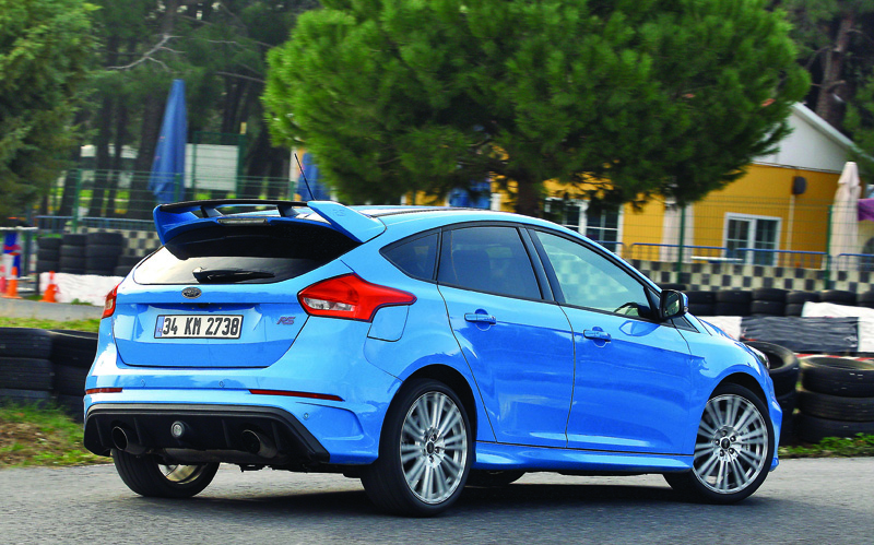 TEST · Ford Focus RS