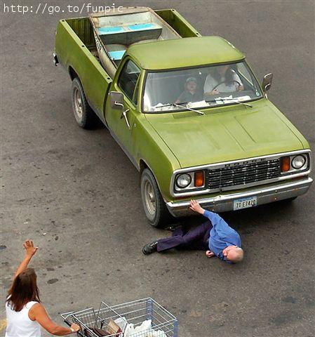 Dikkatsiz kadın sürücüler