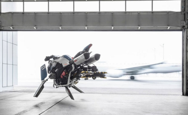 Uçan motosiklet BMW Hover Ride