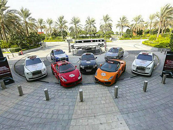 İşte Dubai'nin Süper Lüks Taksileri !