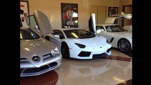 Floyd Mayweather lüks otomobilini satıyor