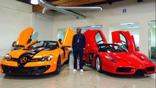 Floyd Mayweather lüks otomobilini satıyor