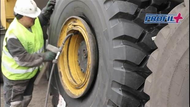 Dev lastiği böyle değiştirdiler