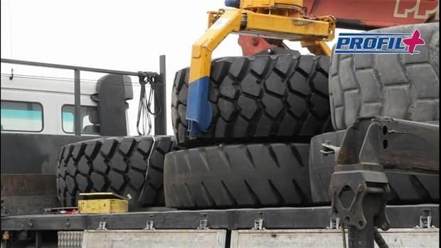 Dev lastiği böyle değiştirdiler