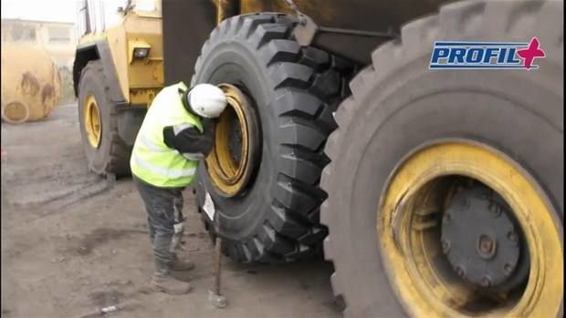 Dev lastiği böyle değiştirdiler