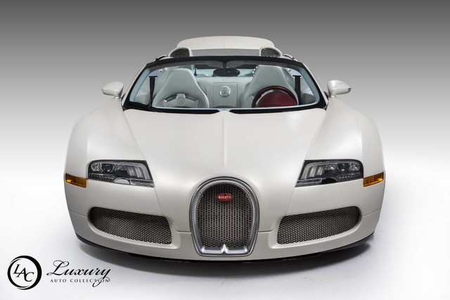 Ünlü boksör Bugatti Veyron’larını satıyor