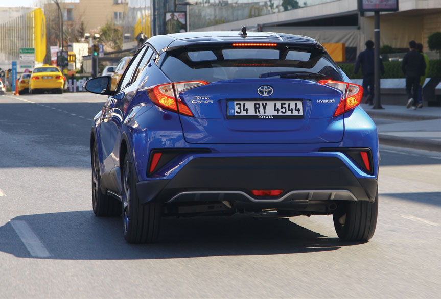 SÜRÜŞ İZLENİMİ · Toyota C-HR 1.8 Hybrid