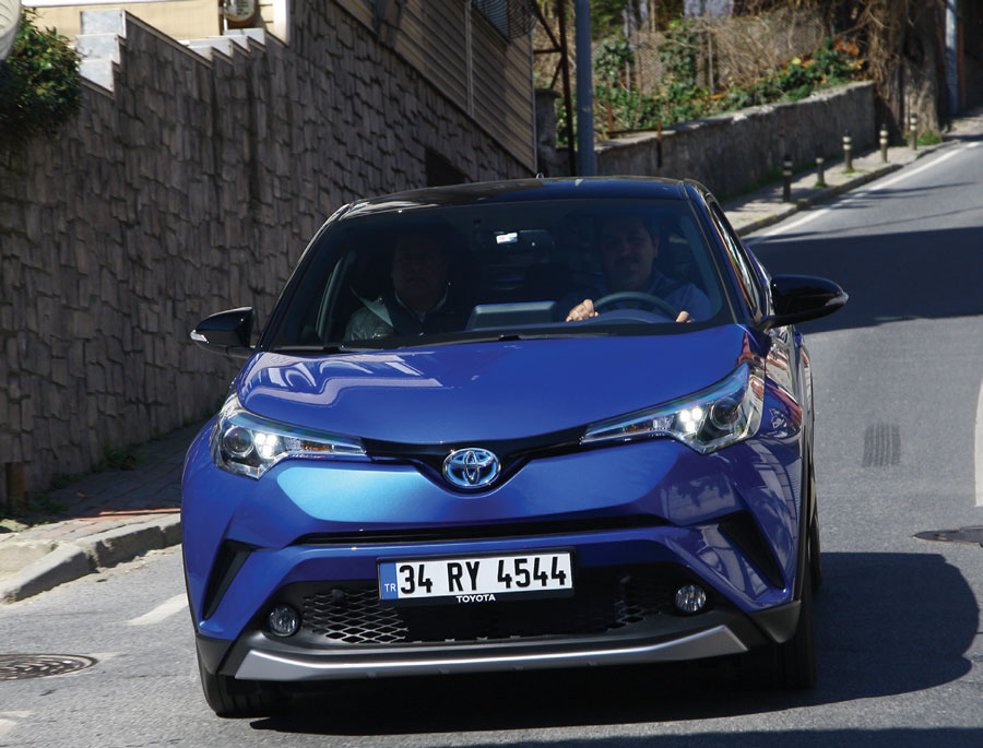 SÜRÜŞ İZLENİMİ · Toyota C-HR 1.8 Hybrid