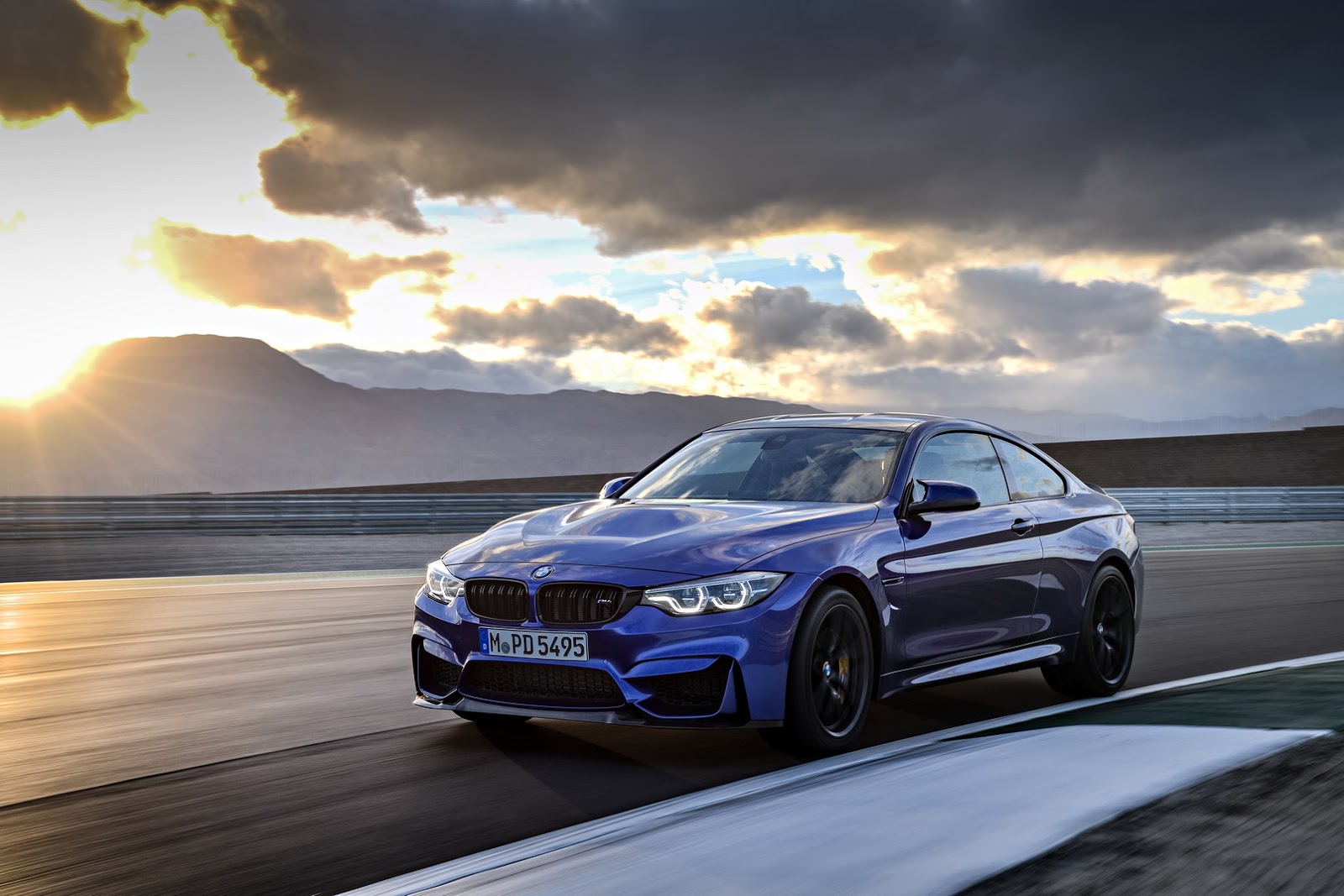  2018 BMW M4 CS