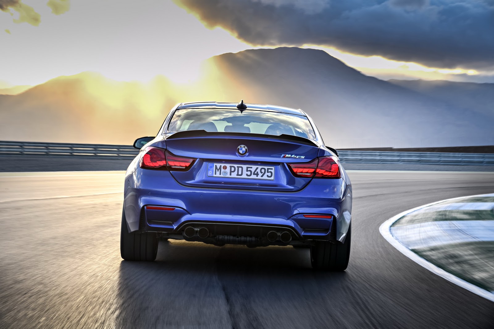  2018 BMW M4 CS
