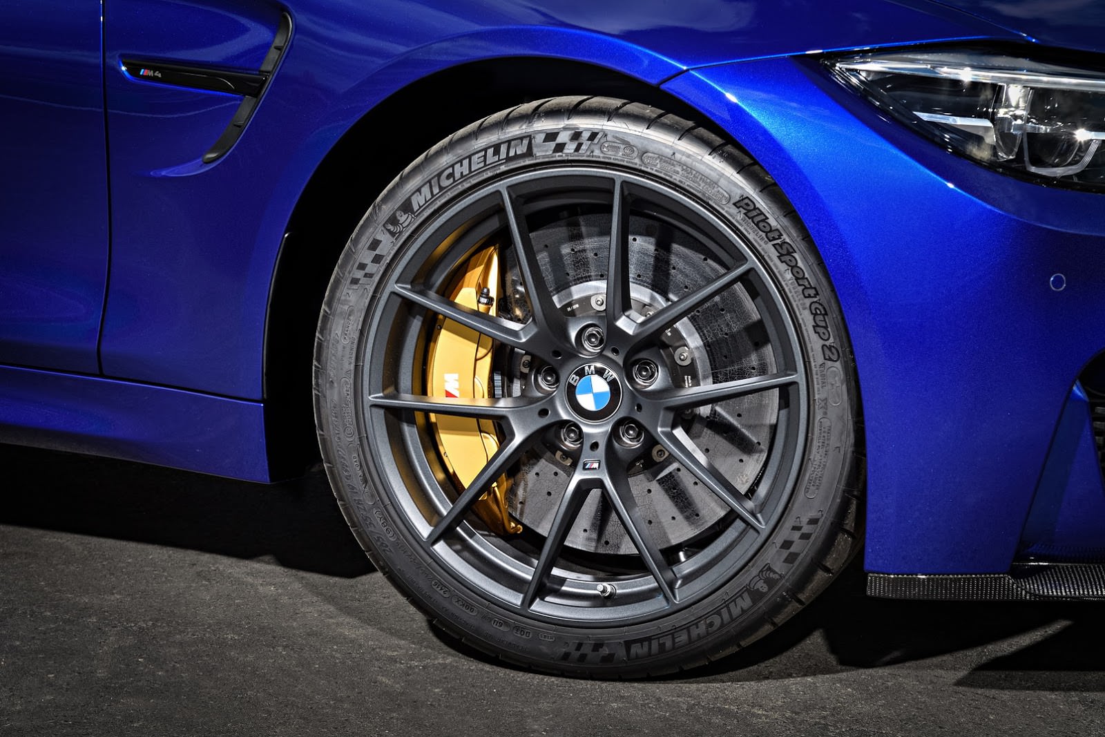  2018 BMW M4 CS