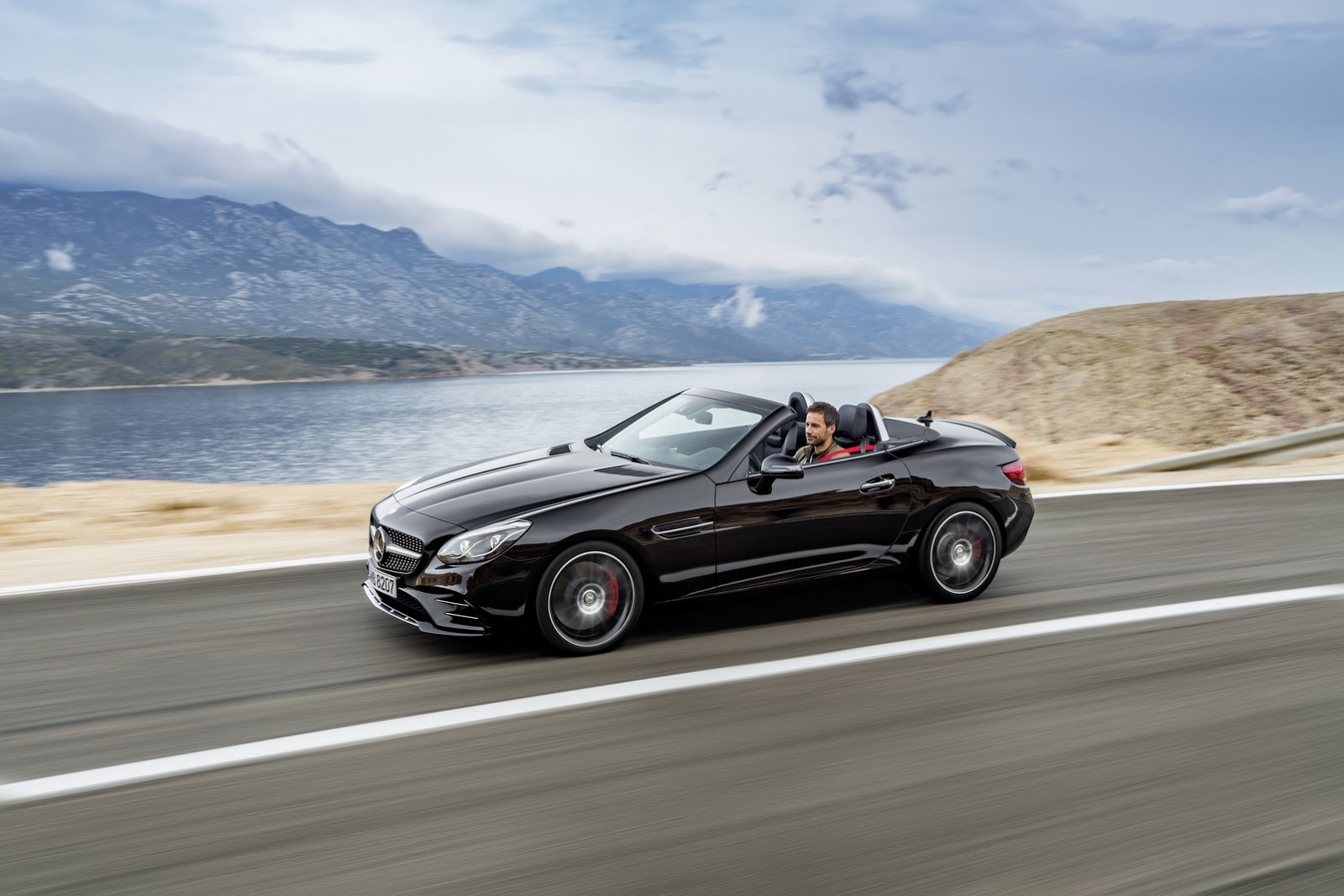 2017 Mercedes-Benz SLC