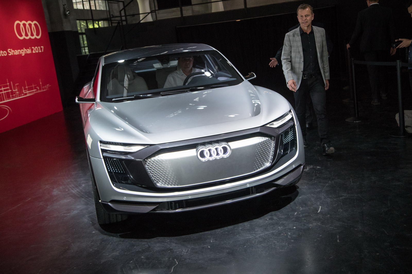 2017 Audi e-tron Sportback Concept
